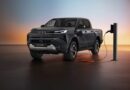 Toyota Hilux 2025 : पहली बार इलेक्ट्रिक और प्लग इन हाइब्रिड वर्जन में लॉन्च, जानिए पूरी जानकारी